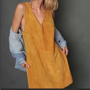 NWOT Umgee Mustard Faux Suede Dress M 💛🌻🏵️☀️🌞